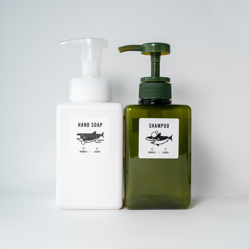 無印ボトルにハンドソープラベルとシャンプーラベル